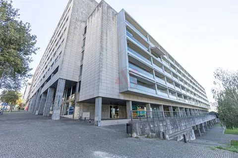 Maisonette-Wohnung mit 3 Schlafzimmern in Maia