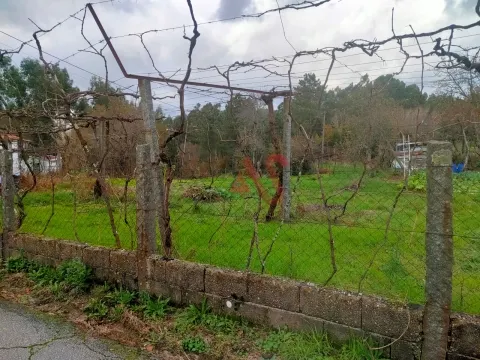 Terreno para construção com 1.960 m² em Regadas, Fafe