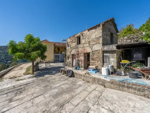 Quinta T3 em Souselo, Cinfães – Charme, Natureza e Tranquilidade!