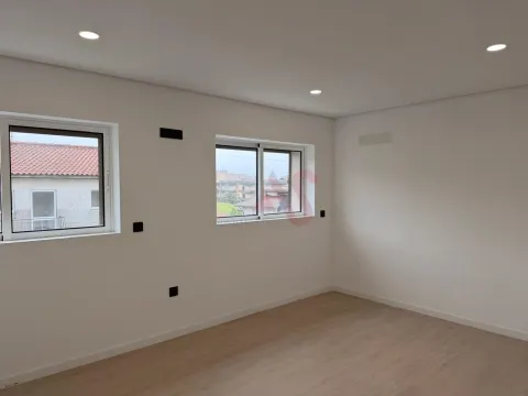 Apartamento T3 Novo em Barrosas (Santo Estêvão), Lousada