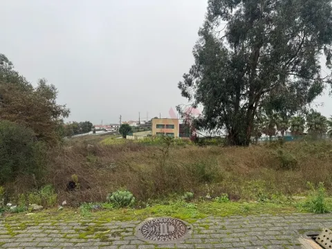Terreno para Construção com 659 m² em Barrosas Idães, Felgueiras