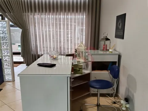 🏢 Loja no Rés do Chão com Possibilidade de Conversão em T2 Duplex – Vila Nova de Famalicão