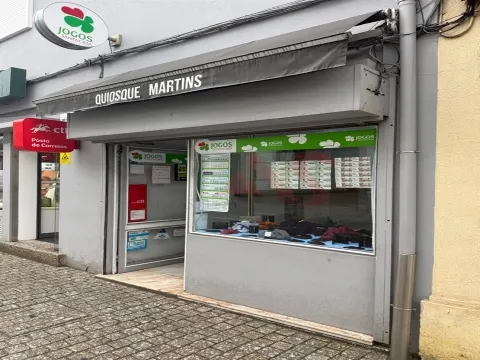 Kiosk / Zahlhaus / Jogos Santa Casa / CTT Postamt im Zentrum von Vizela