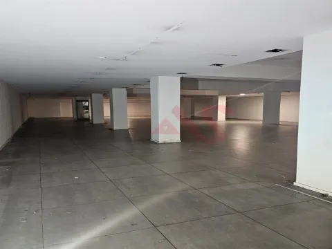 Loja para Arrendamento no Centro de Guimarães – Avenida Gil Vicente | 500 m²