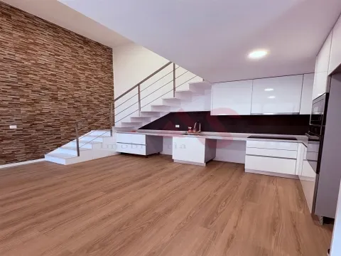 T1 Remodelado em Vila d’Este | Excelente Localização e Acessos