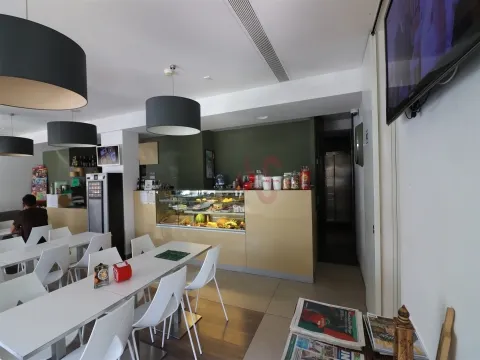 Trespasse de Pizzaria no Centro de Guimarães (Creixomil)