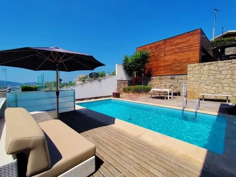Villa con 5 camere da letto a Lordelo, Guimarães, con piscina, sauna, jacuzzi e garage per 4 auto