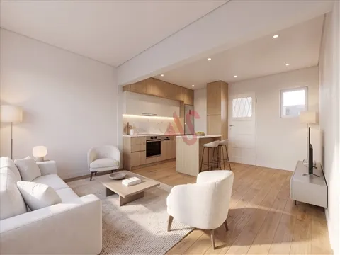 Floor 2 Bedroom Ground Floor House in Creixomil with Independent Studio – 10 Minutes from Guimarães Center