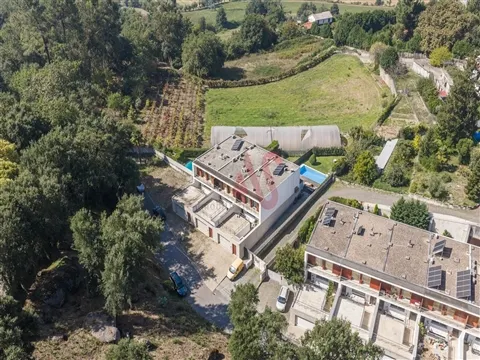 Moradia T3 em Mascotelos, Guimarães