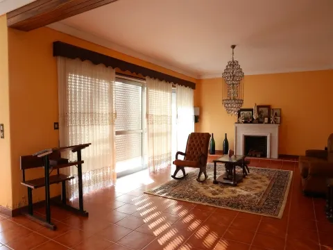 Moradia Isolada T5 DUPLEX