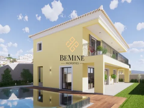 Maison Infini / Moradia T3 / Funchal - Ilha da Madeira