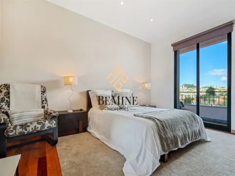 Moradia Geminada T3 / Funchal - Ilha da Madeira