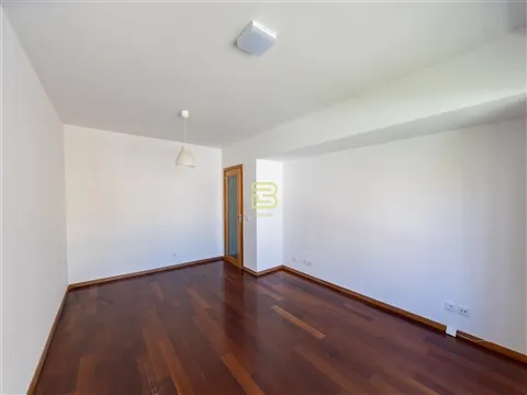 Apartamento T2, para arrendar em Rio Tinto – Junto ao Metro da Venda Nova!