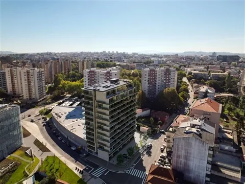 T0 (T1) Prelada , com varanda e lugar de garagem