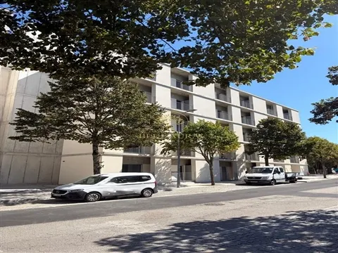 Apartamento T2 novo a 300m da estação de Metro Nasoni
