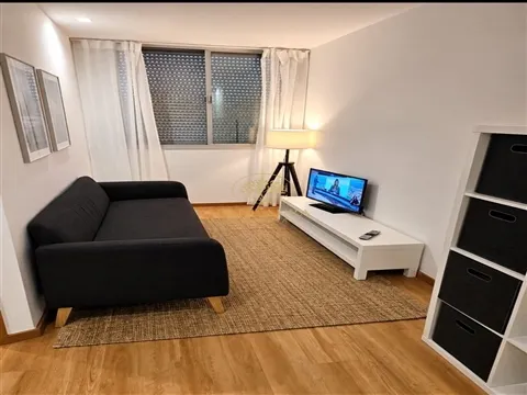 T1 como novo, junto ao El Corte Inglês