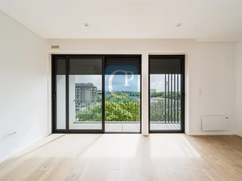 T0Kit Apartment in Parque dos Sobreiros Development 1