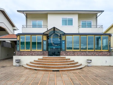 Moradia T3 com Restaurante, em Alfena, Valongo