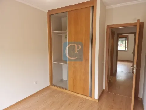 Apartamento T2 renovado em São Mamede Infesta e Senhora da Hora