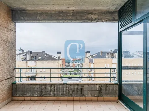 Apartamento T2+1 Duplex com varanda e vista mar em Canidelo, Vila Nova de Gaia