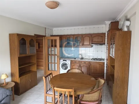 Apartamento T1 equipado junto ao Hospital de São João