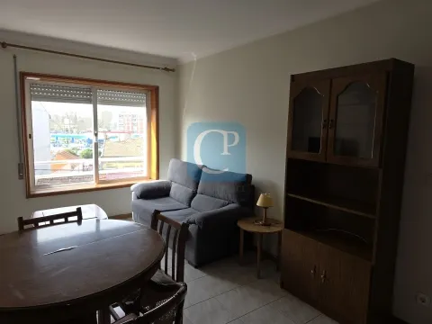 Apartamento T1 equipado junto ao Hospital de São João