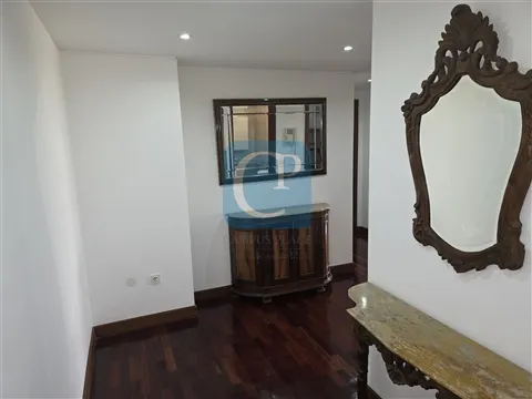 Apartamento T2 na Avenida D. Afonso Henriques, Rio Tinto, Gondomar