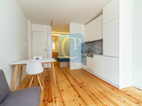 Furnished 1 bedroom apartment in Rua da Alegria, near Marquês