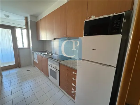 Apartamento T1Kit semi mobilado em Paranhos, Porto