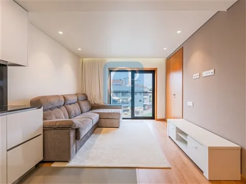 1 Bedroom Kit Apartment, in Asprela Domus I, to Hospital S. João
