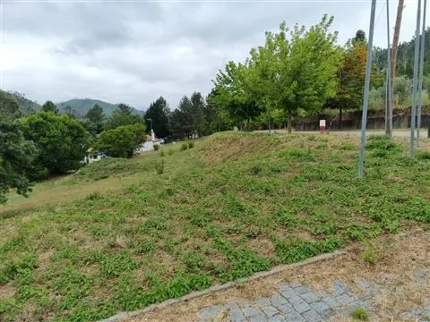 房地产土地 3个房间