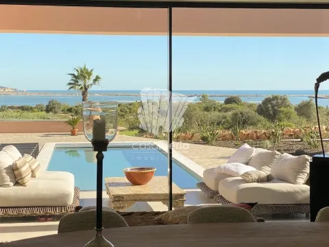 Villa de luxe moderne avec vue sur la mer et golf – Palmares, Lagos