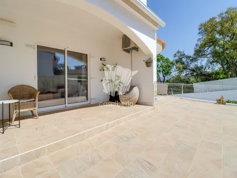 Exclusivo - 3 Quartos - Moradia Geminada - Porches - Lagoa