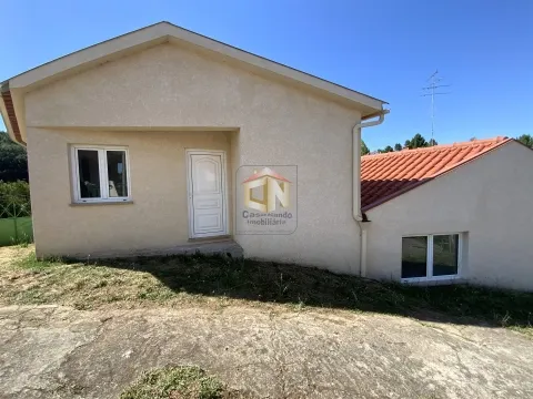 Moradia V2 em fase final de Construção