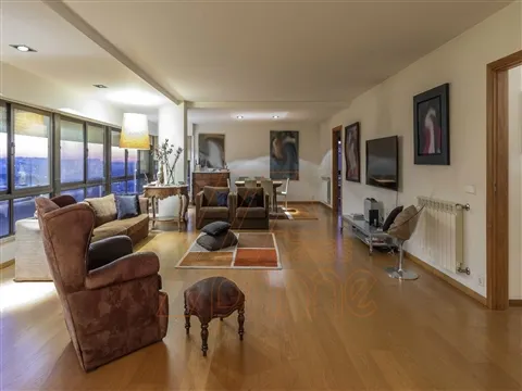 Apartement 4 kamerwoning DUPLEX