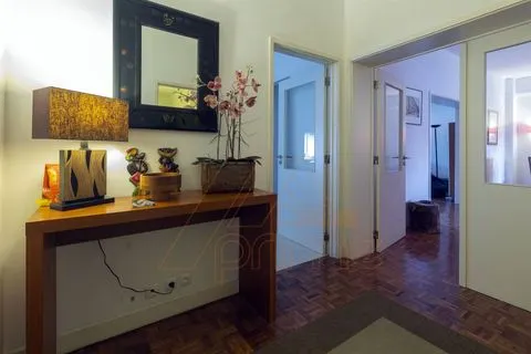 Apartamento T3+1 - Jardim Botânico - Combatentes - Coimbra/Venda