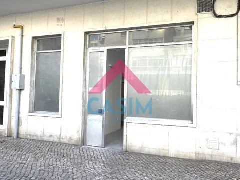 ARRENDA Loja – Olaias | Lisboa
