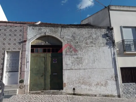 Moradia para Restaurar T3