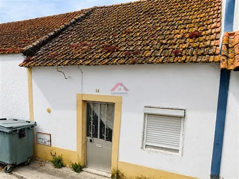 Moradia para Restaurar T2