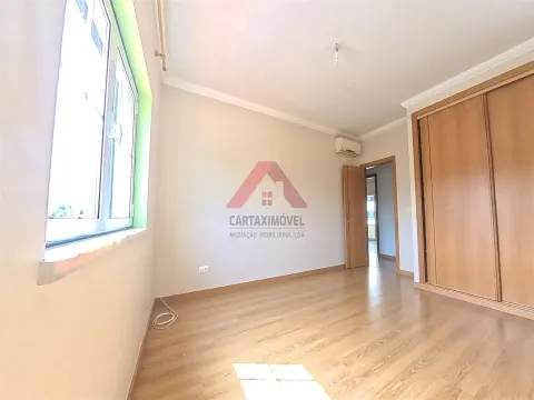 Maison 4 Chambre(s)