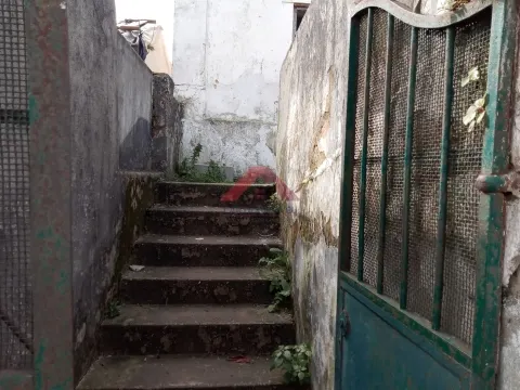 Moradia para Restaurar T2