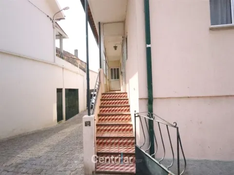 Moradia T2+1 , Viseu, Real , 9 KM de Mangualde