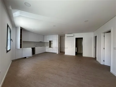 Apartamento T1+1