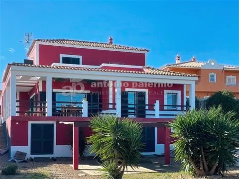 Excelente Moradia V4 para venda 