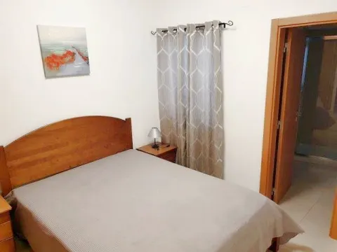 Moradia V3 + anexo para venda em VN Cacela