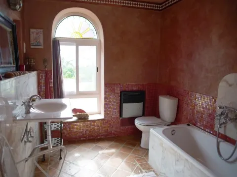 Villa 2+1 chambres avec piscine