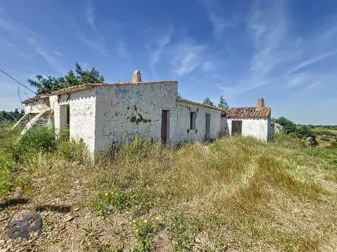 Terreno e ruína para venda