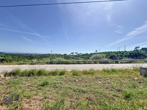 Terreno e ruína para venda