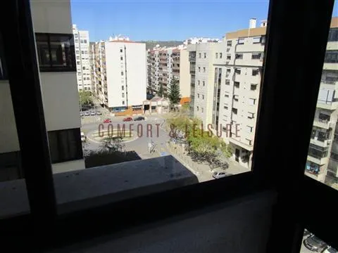 Apartamento T3 no Infantado / Loures (Fase II)