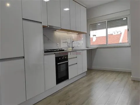 T3 en Seixal completamente REFORMADO